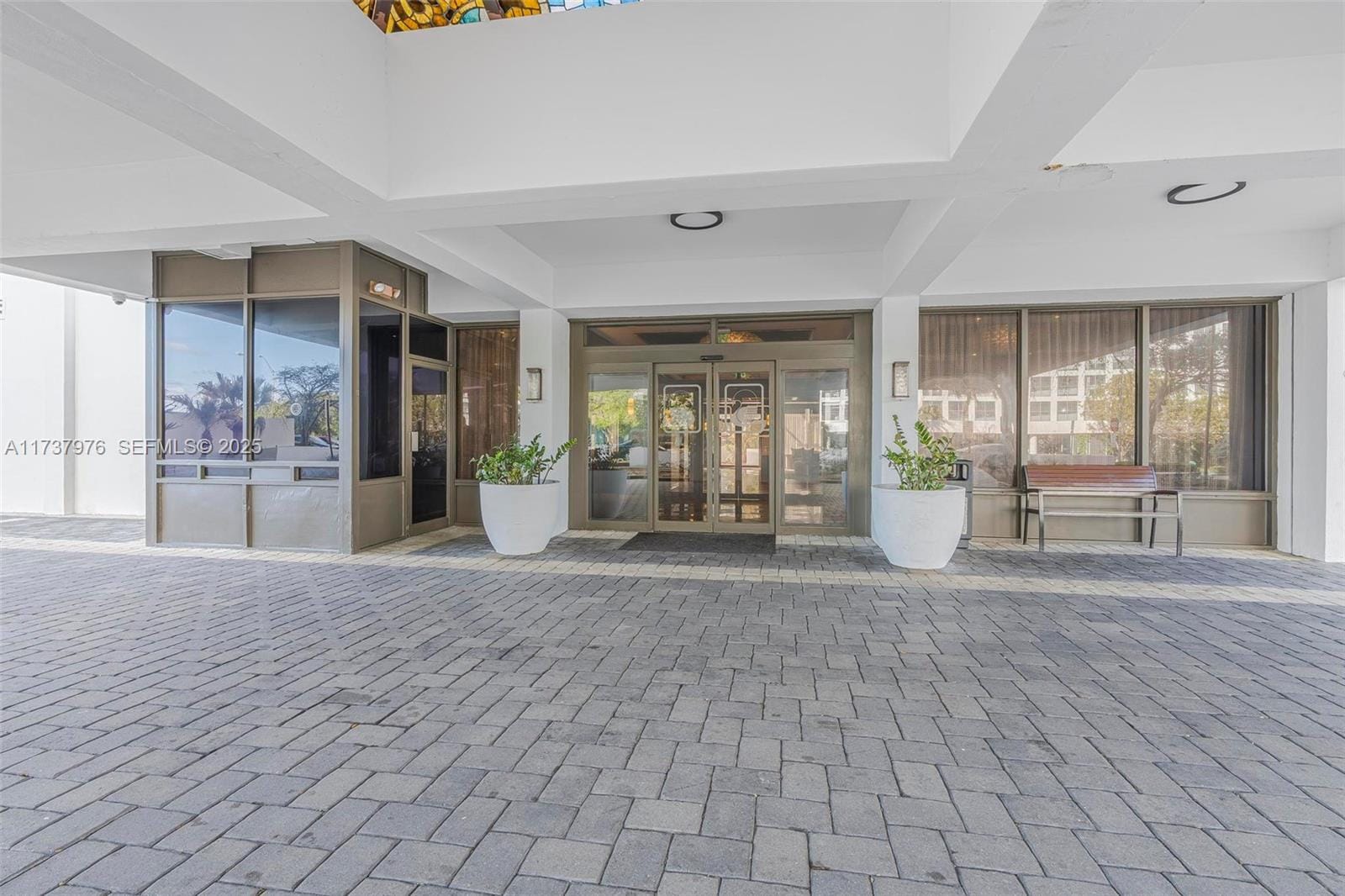 600 NE 36th Street 414, Miami, FL 33137 photo 2