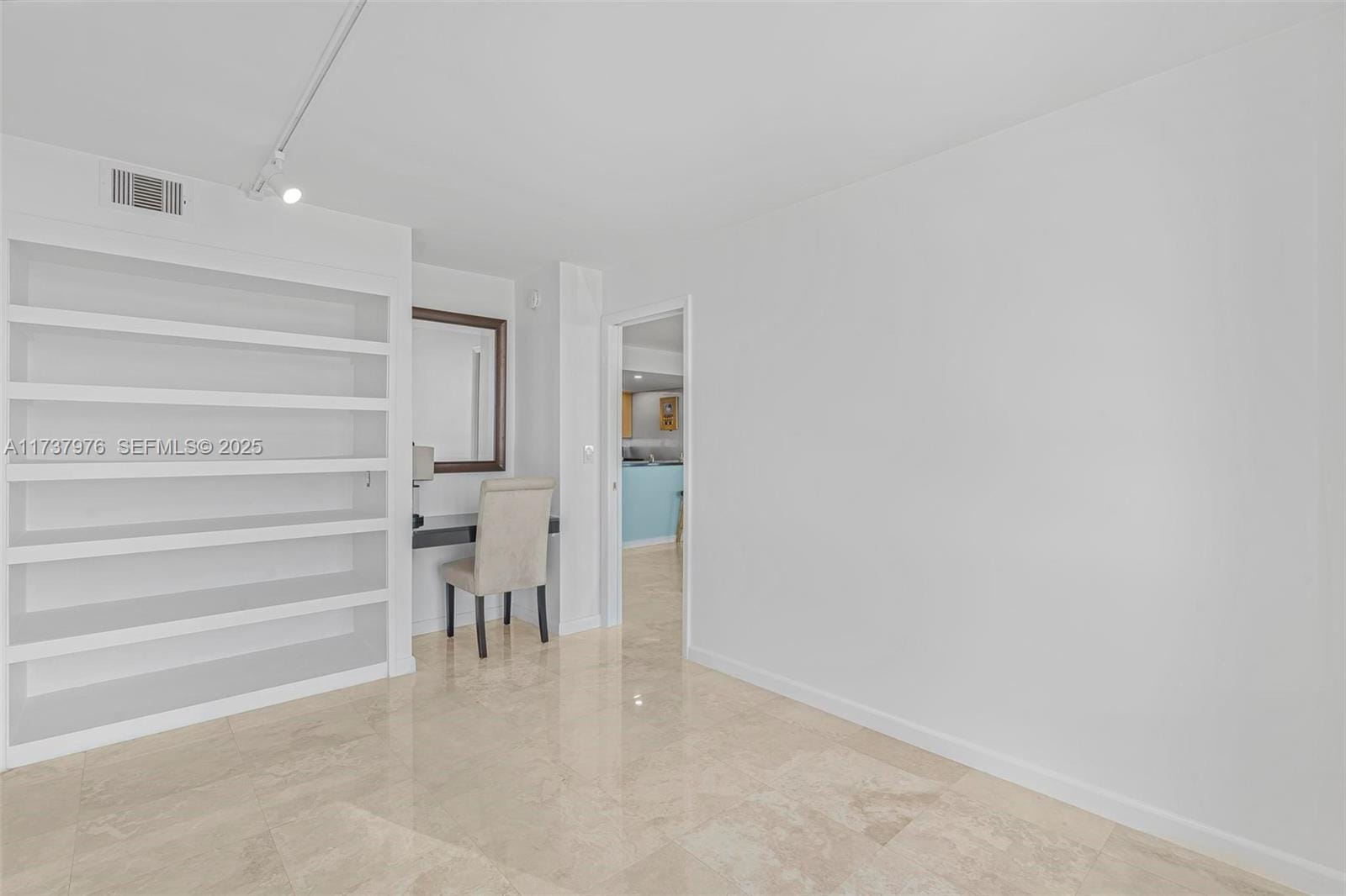 600 NE 36th Street 414, Miami, FL 33137 photo 12