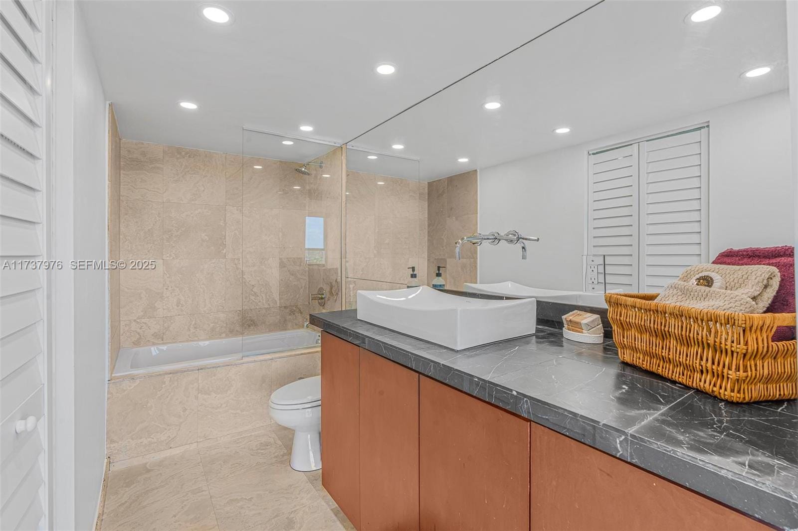 600 NE 36th Street 414, Miami, FL 33137 photo 18