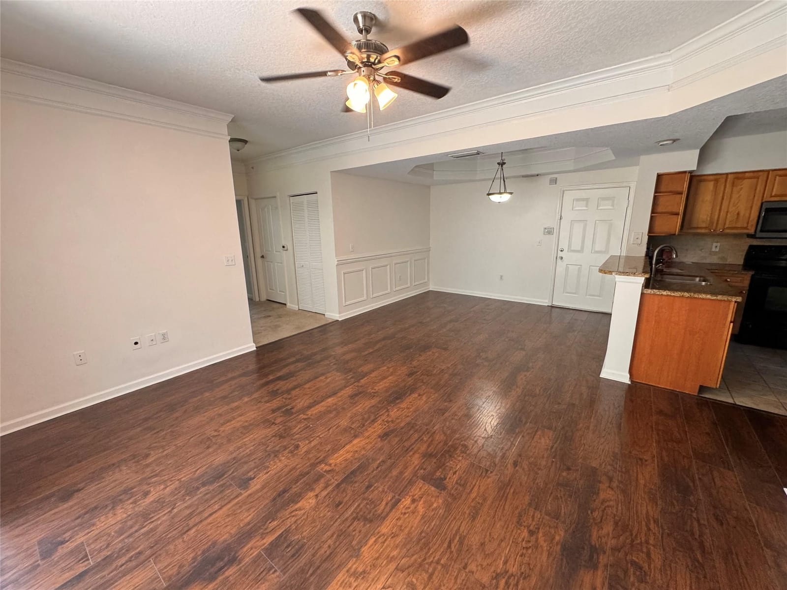 2042 Alta Meadows Lane 1710 — photo 5