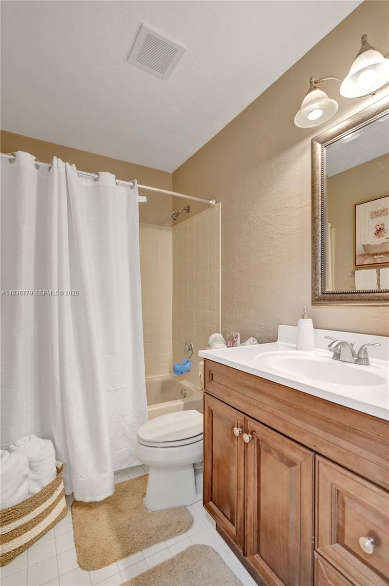 2083 E Discovery E Circle, Deerfield Beach, FL 33442 photo 18