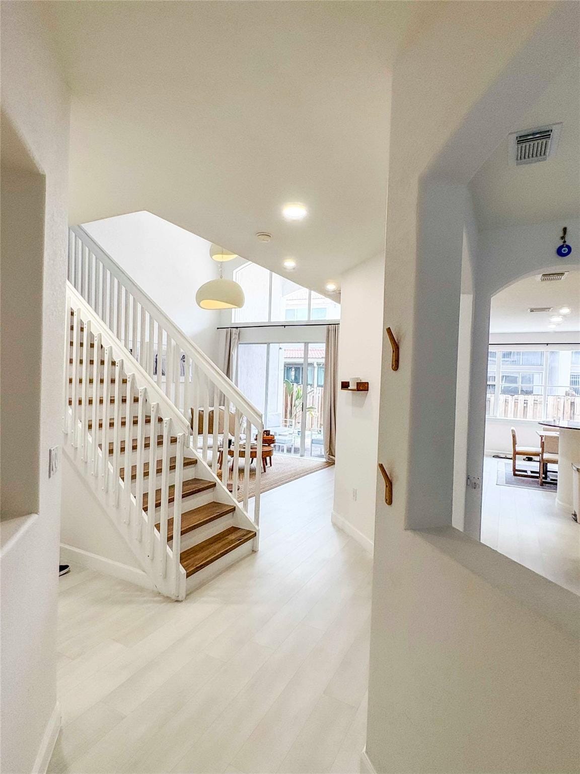 11486 NW 80th Street — photo 2