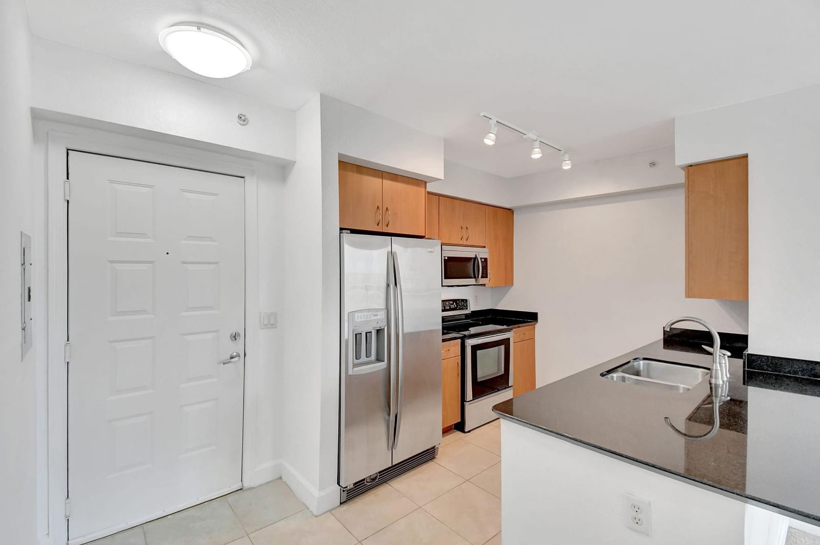 1830 Radius Drive 715 — photo 8