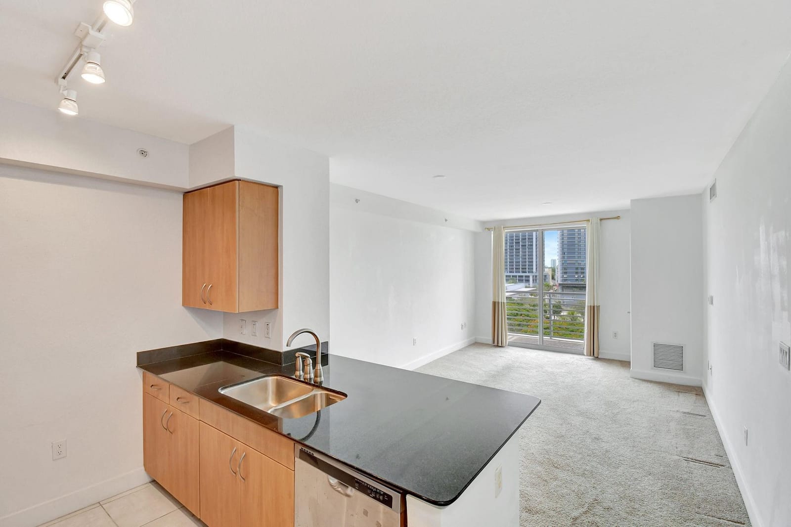 1830 Radius Drive 715 — photo 10