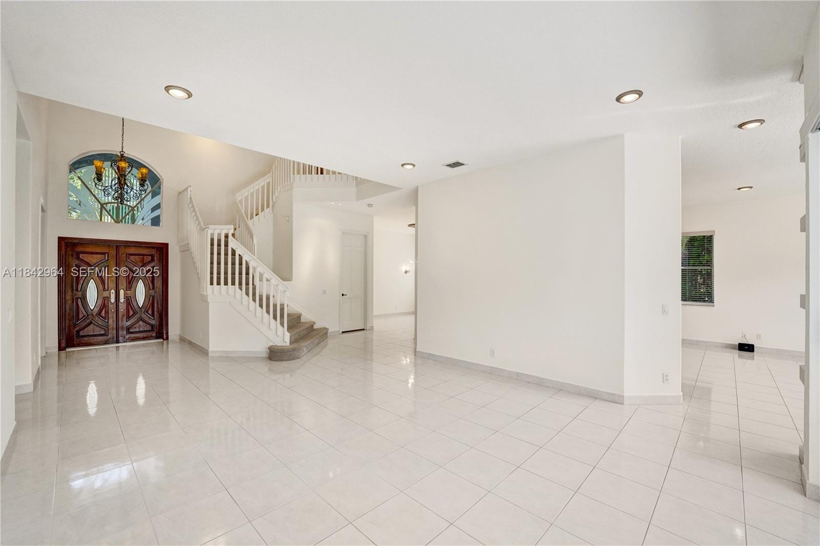 260 Montclaire Drive, Weston, FL 33326 photo 12