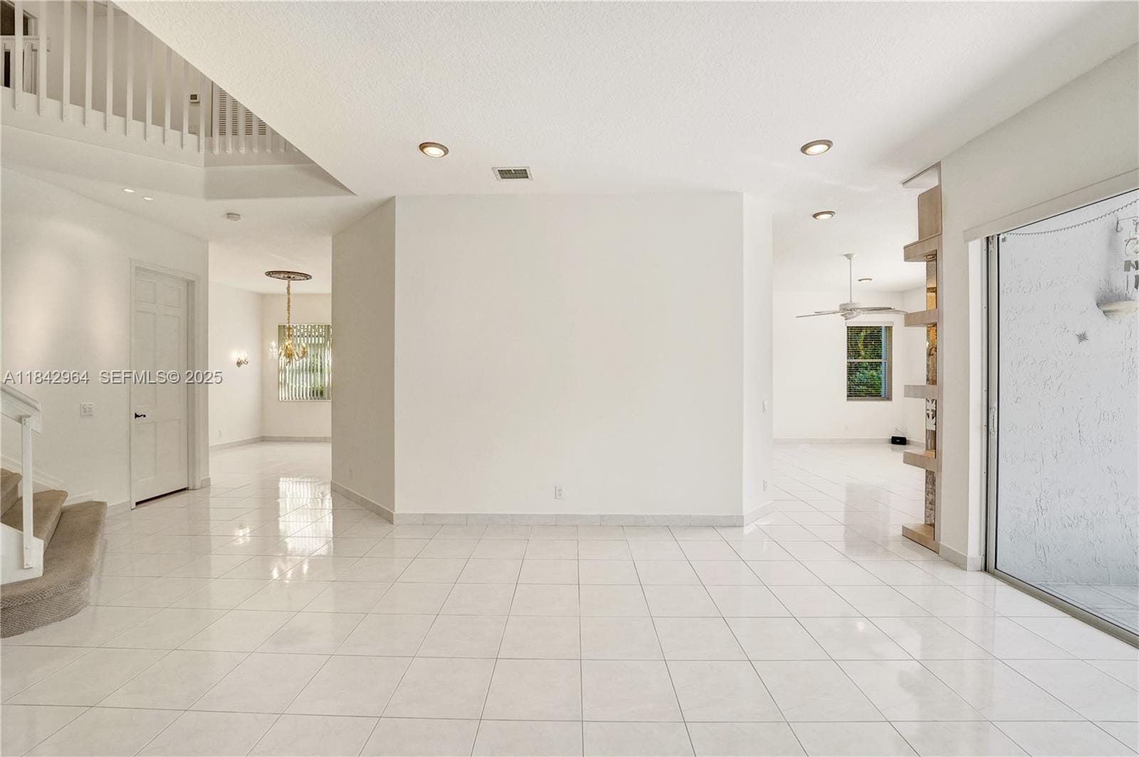 260 Montclaire Drive, Weston, FL 33326 photo 13