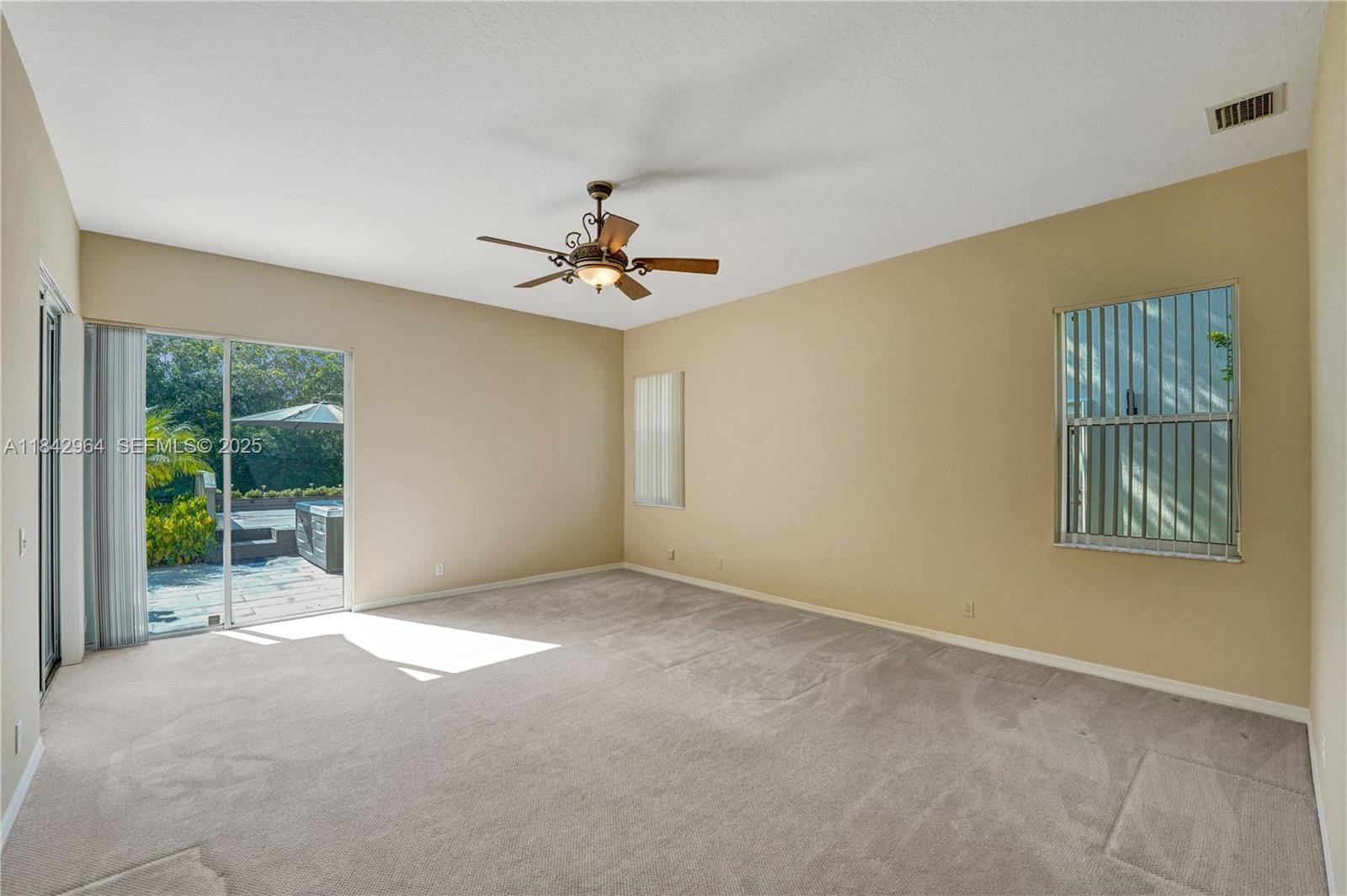 260 Montclaire Drive, Weston, FL 33326 photo 17