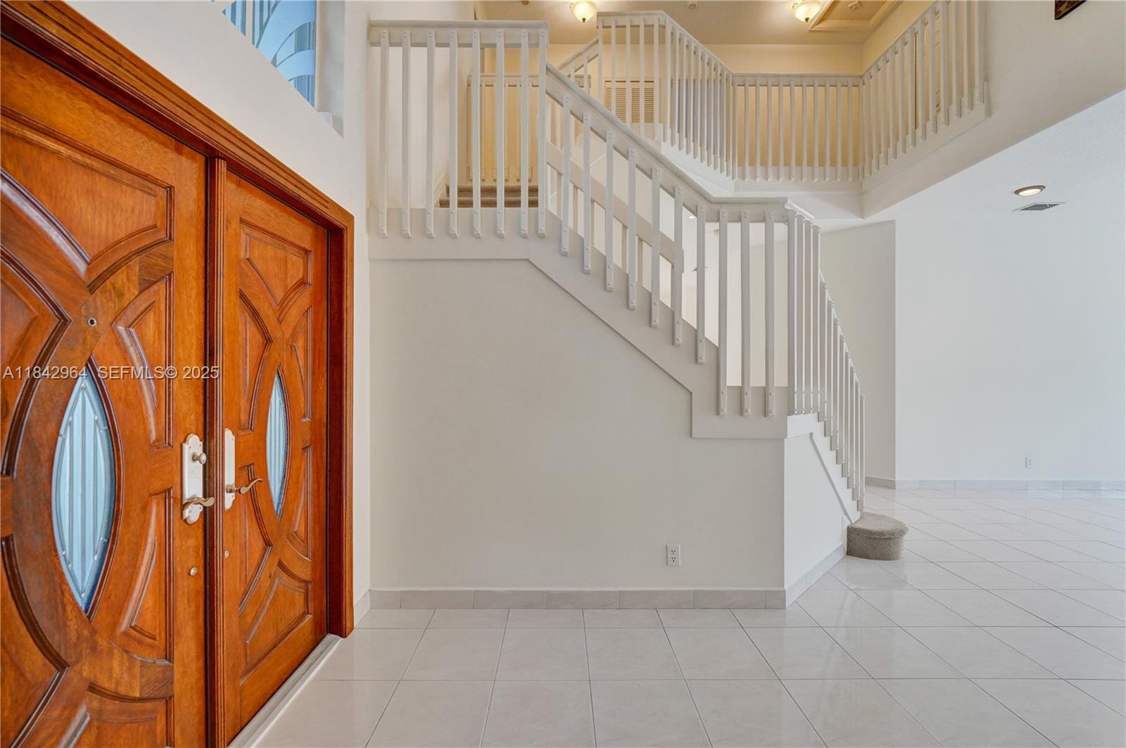 260 Montclaire Drive, Weston, FL 33326 photo 9
