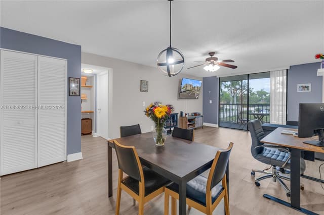 6193 Rock Island Road 216, Tamarac, FL 33319