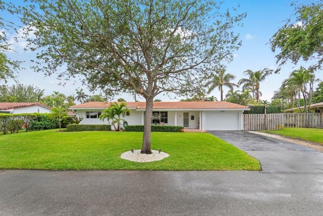 5131 NE 27th Terrace, Lighthouse Point, FL 33064