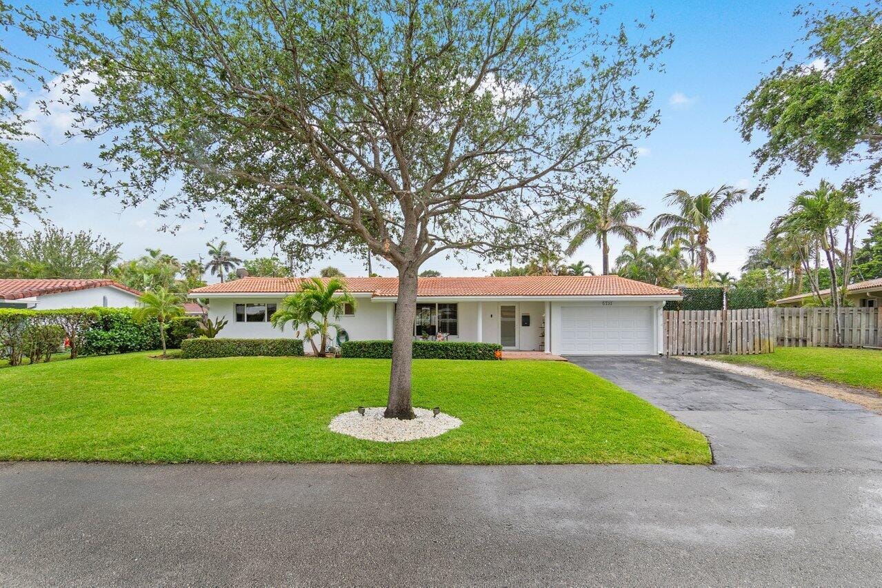 3 bedroom home for sale at 5131 27th, Lighthouse Point, FL 33064 — $769,000