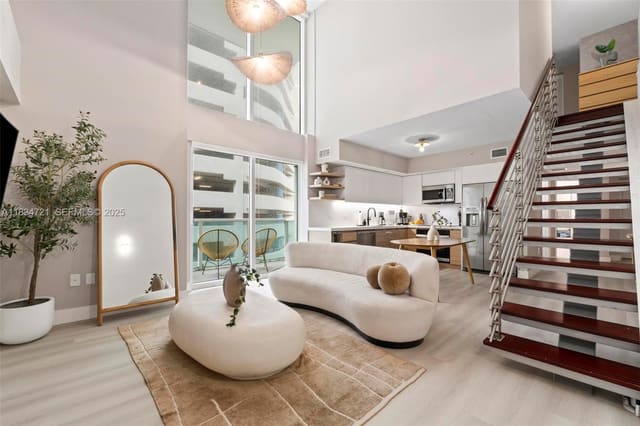41 SE 5th Street 501, Miami, FL 33131