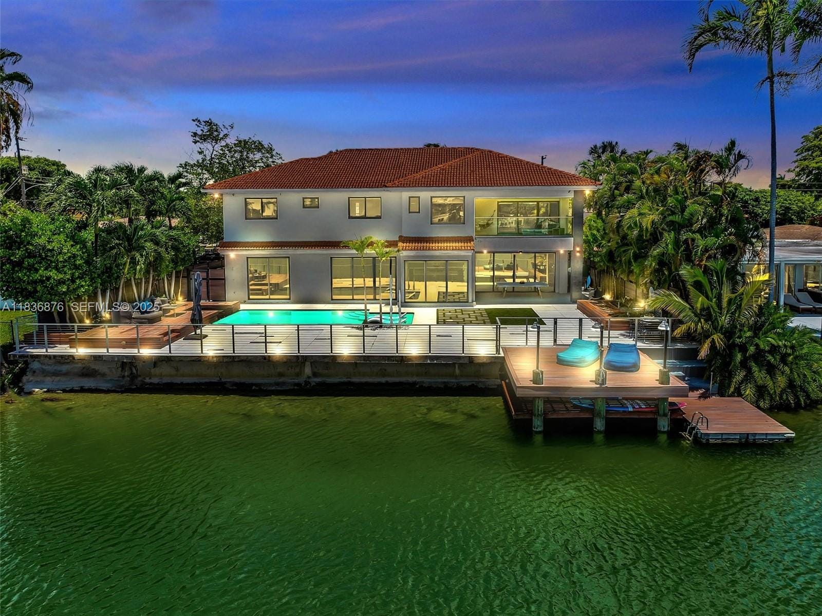 2320 NE 211th Street, Miami, FL 33180