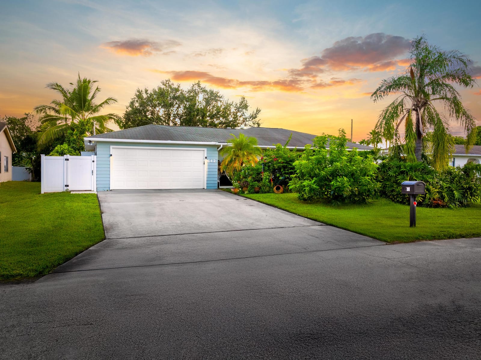 642 SE Streamlet Avenue, Port St. Lucie, FL 34983