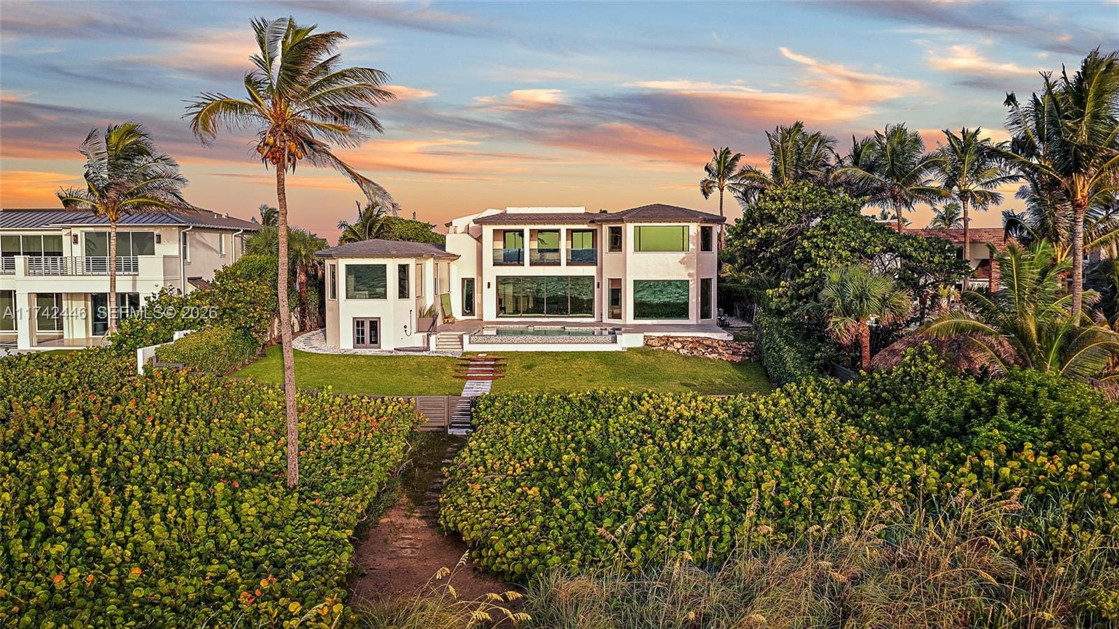 22 Ocean Drive, Jupiter Inlet Colony, FL 33469 photo 4