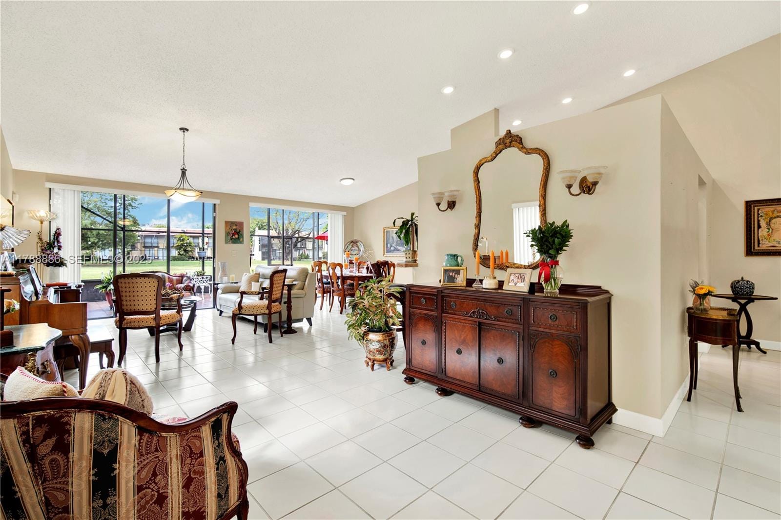 3939 Adra Avenue A-47, Doral, FL 33178 photo 5