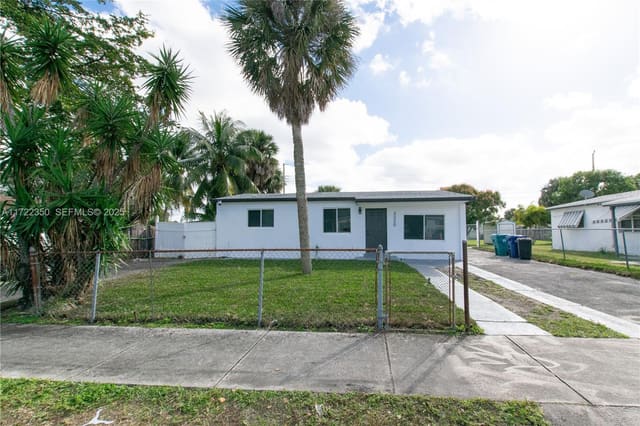 3330 NW 8th Place, sold in Sunrise Heights, Lauderhill, FL