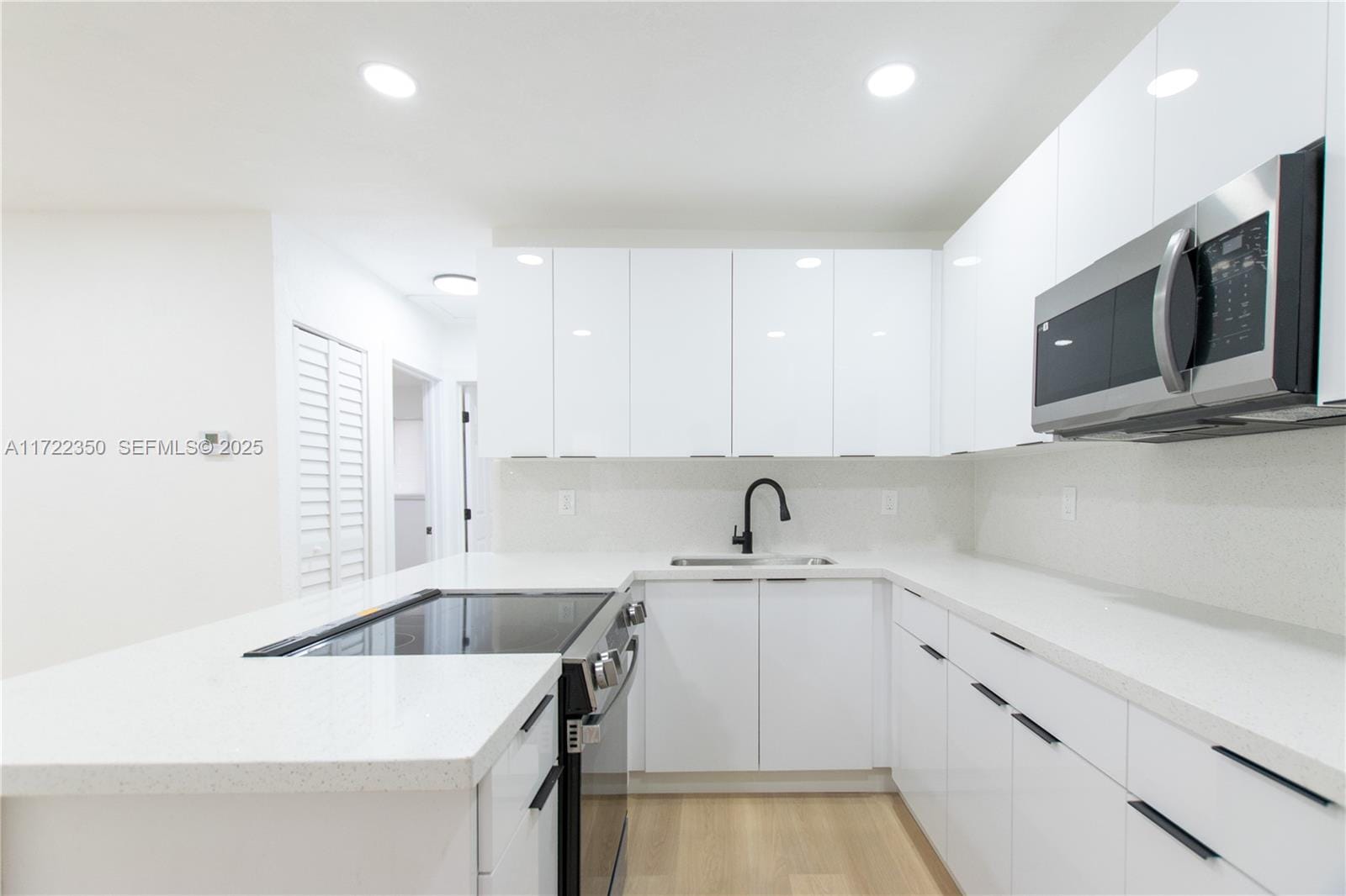 3330 NW 8th Place, Lauderhill, FL 33311 photo 10