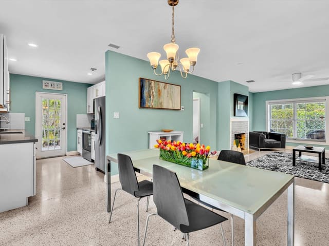 710 SE 22nd Street, sold in Everglades Land Sales Co, Fort Lauderdale, FL