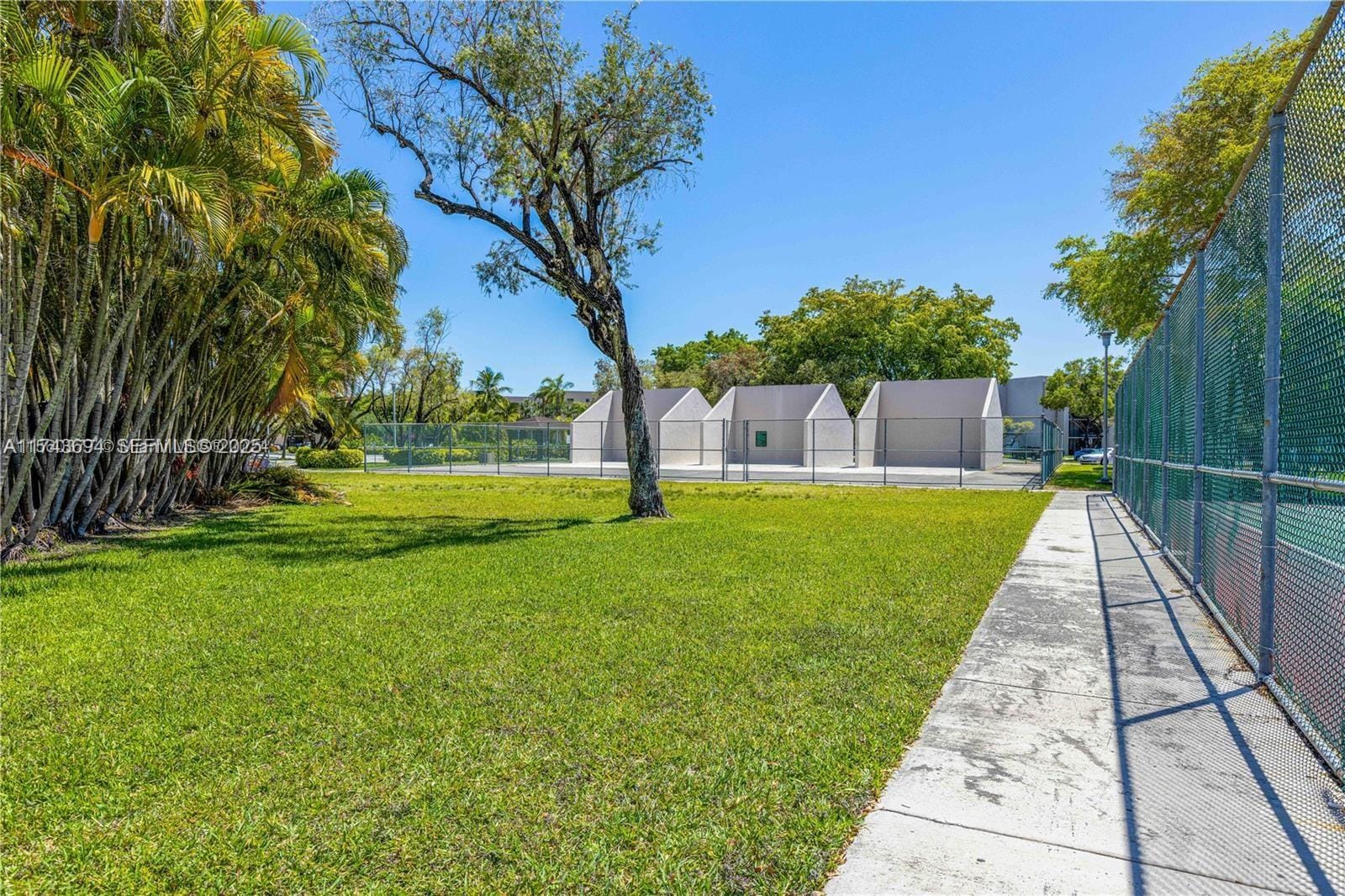 8650 SW 133rd Ave Road 323, Miami, FL 33183 photo 15
