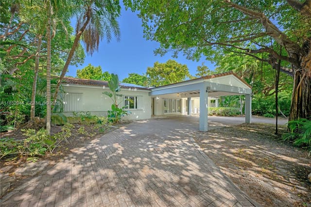 330 Pacific Road, sold in Holiday Colony, Key Biscayne, FL