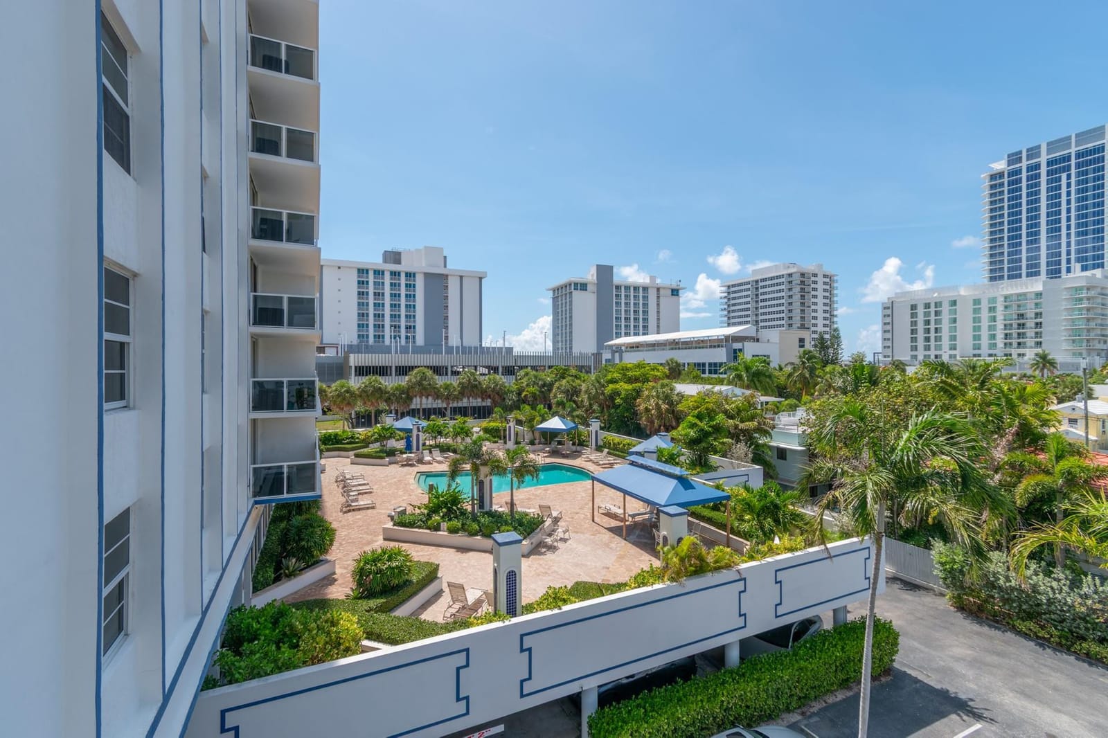 336 N Birch Road 4F, Fort Lauderdale, FL 33304