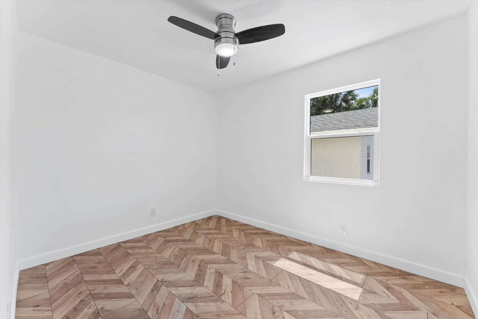 1420 Lake Avenue — photo 7