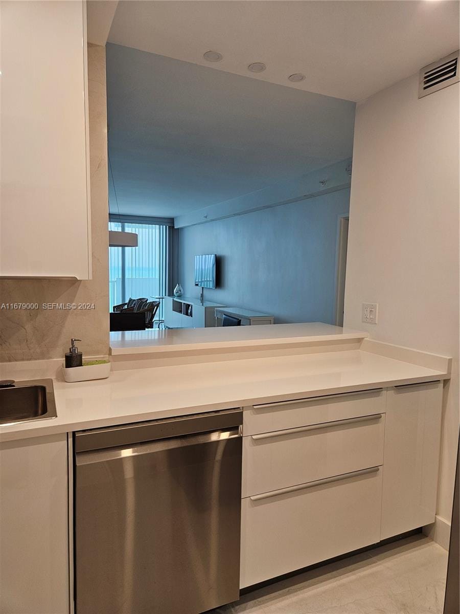 5601 Collins Avenue 1605, Miami Beach, FL 33140 photo 6
