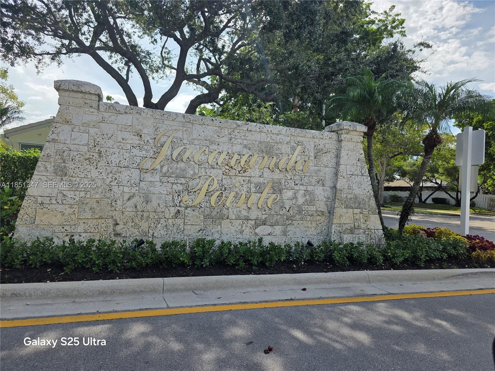 9306 NW 8th Circle, Plantation, FL 33324