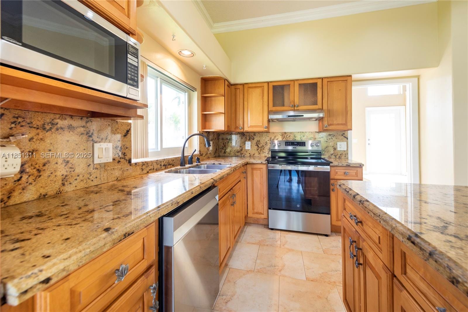1075 San Luis Rey, Weston, FL 33326 photo 4