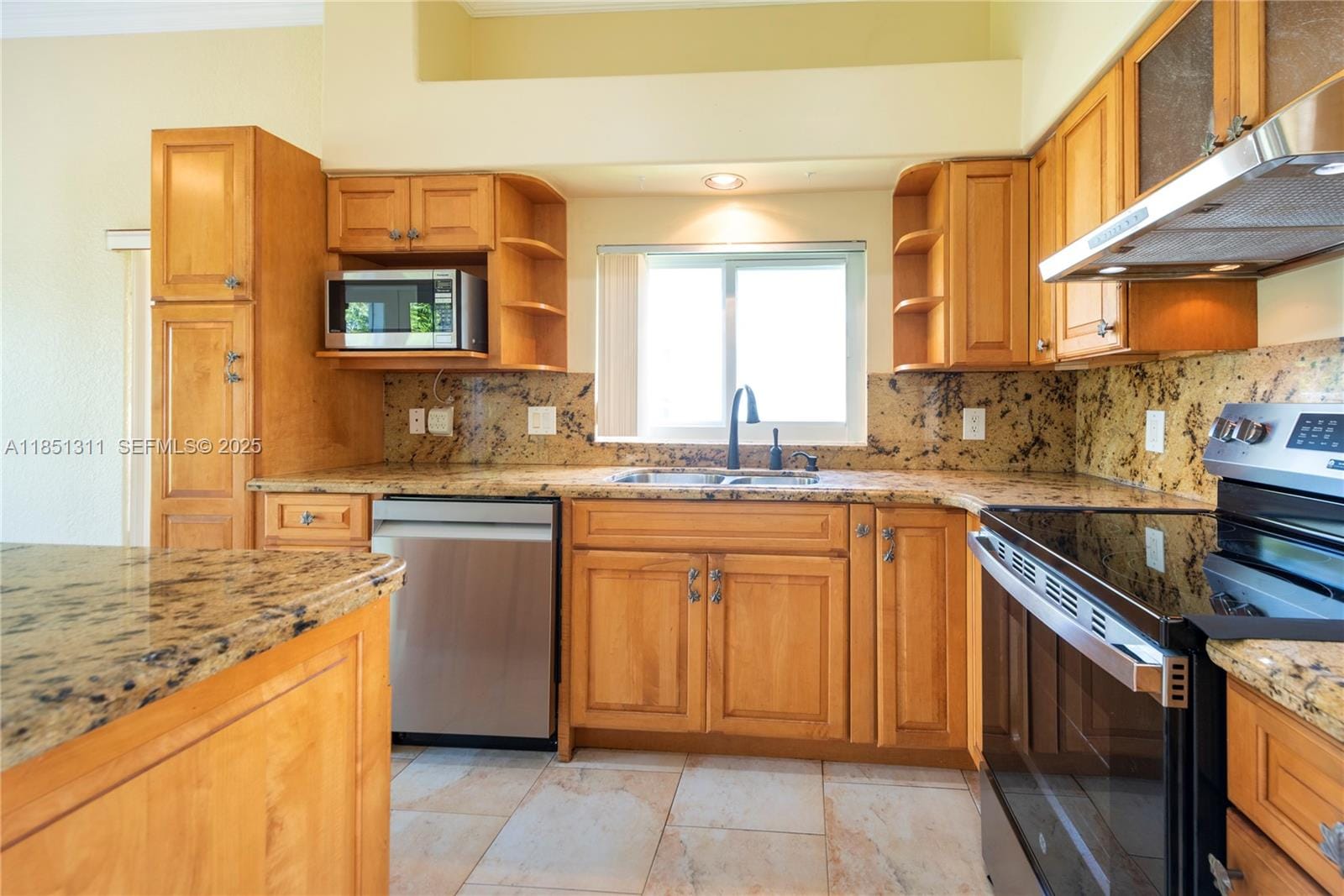 1075 San Luis Rey, Weston, FL 33326 photo 5