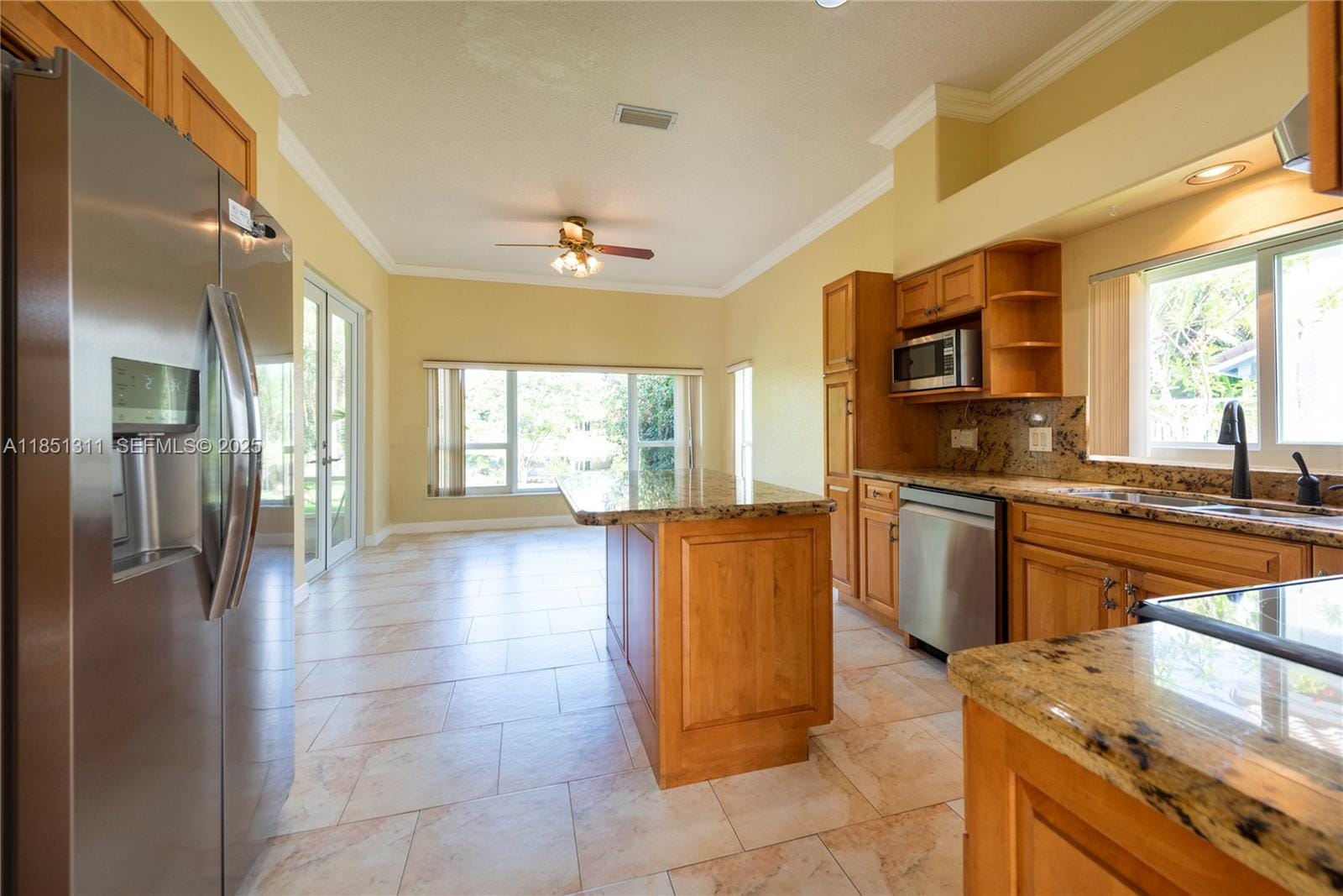 1075 San Luis Rey, Weston, FL 33326 photo 7