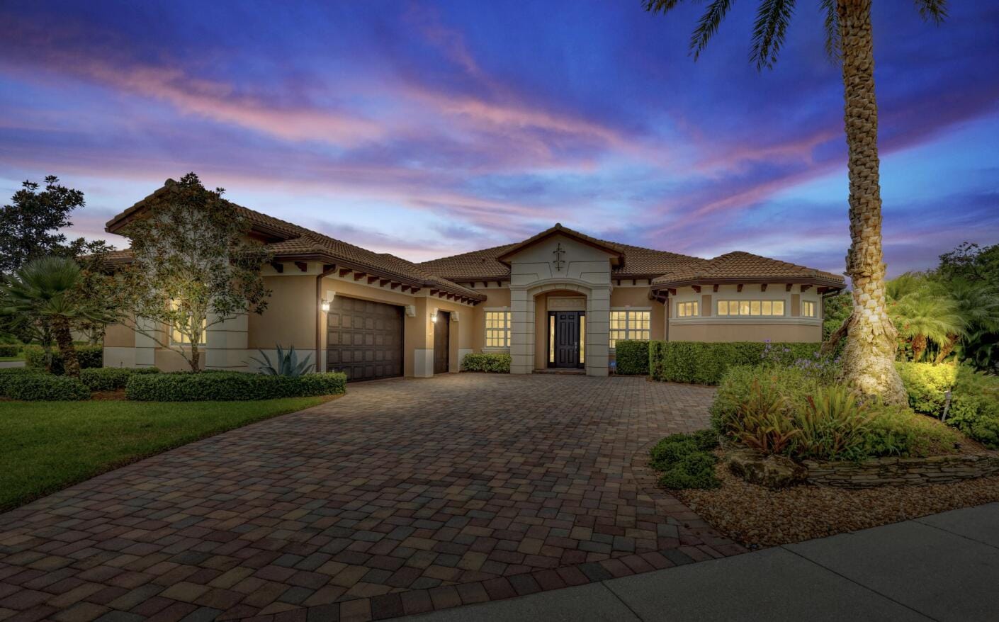 104 Manor Circle, Jupiter, FL 33458 photo 2