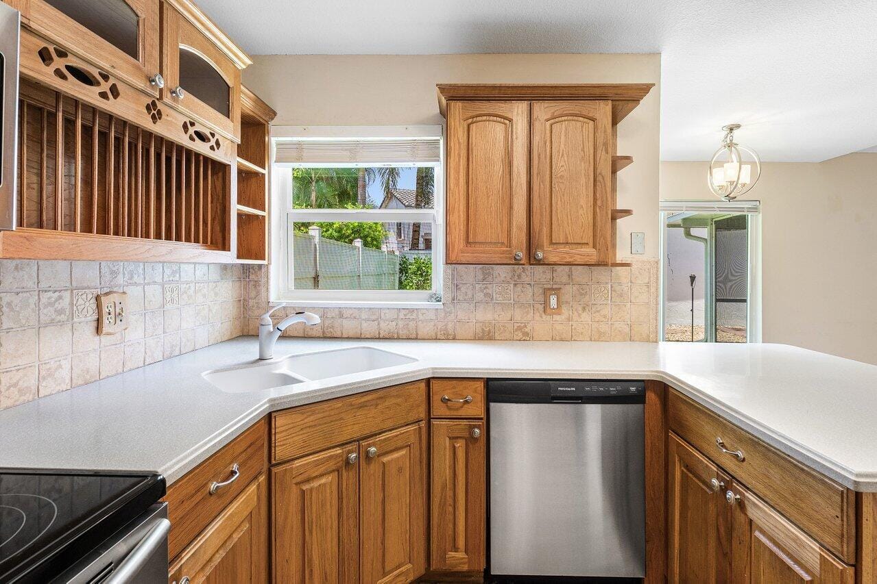12679 White Coral Drive, Wellington, FL 33414 photo 16