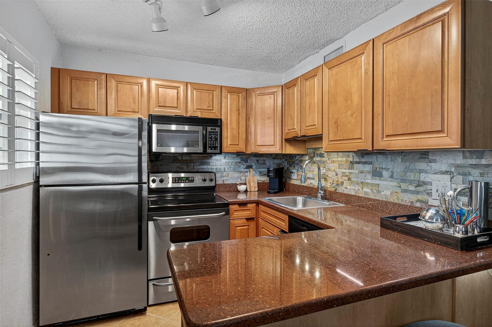 2660 NE 8th Avenue 208, Wilton Manors, FL 33334