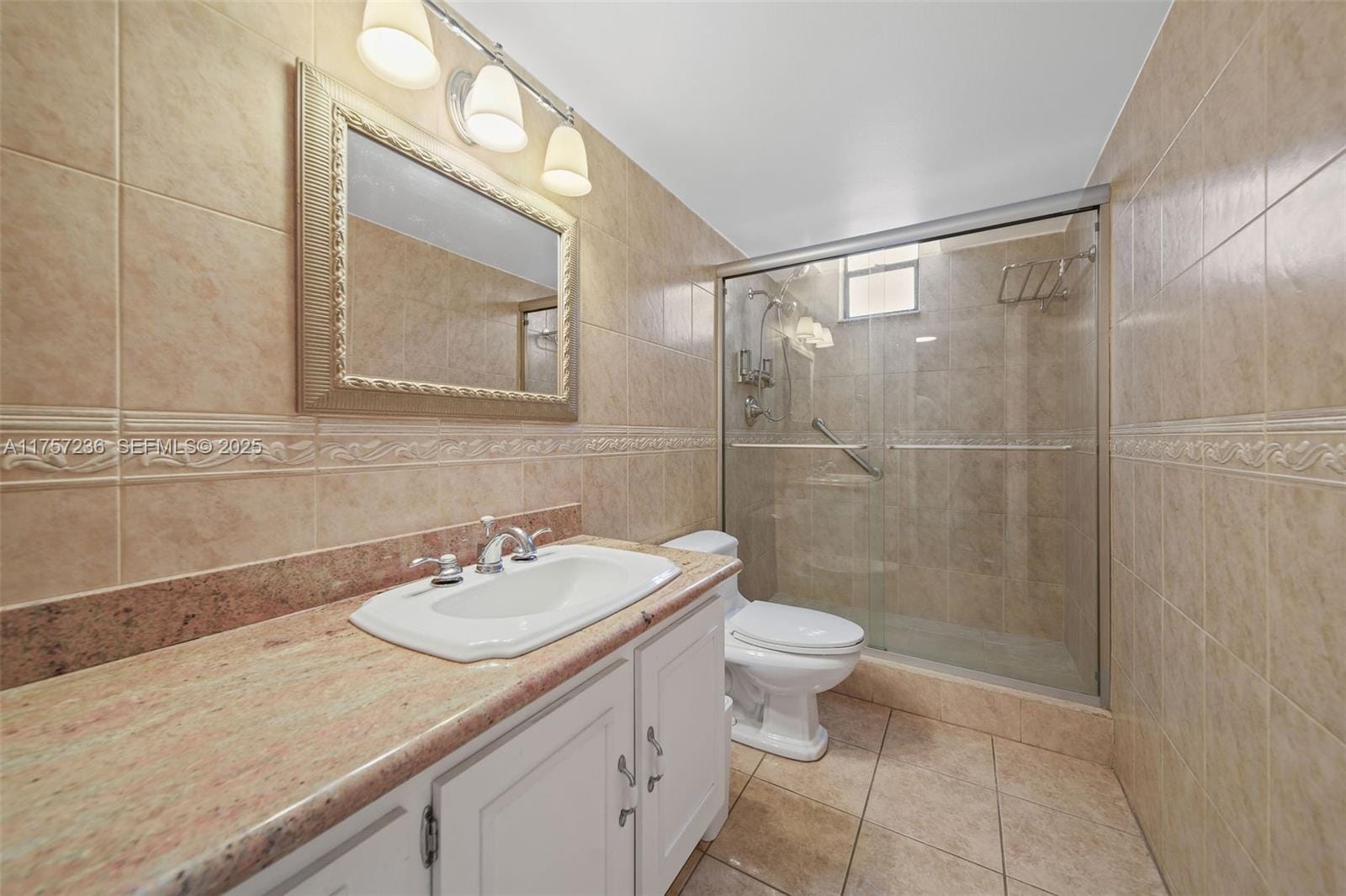 2500 Parkview Drive 812 — photo 11
