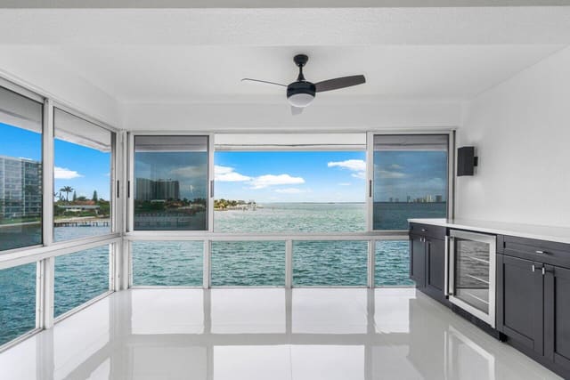 400 Wilma Circle 301, Riviera Beach, FL 33404