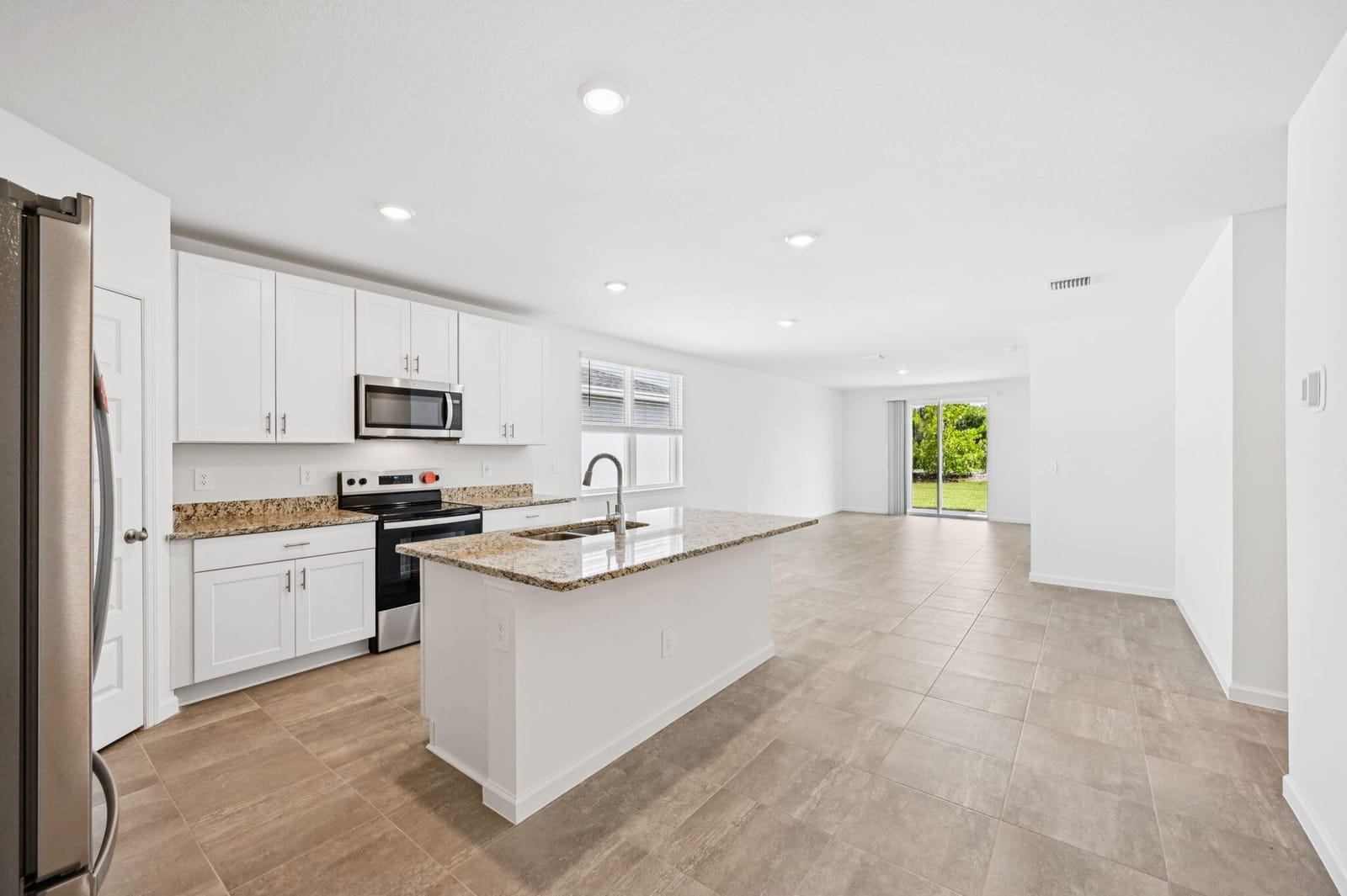 5433 Hampton Park Circle — photo 3