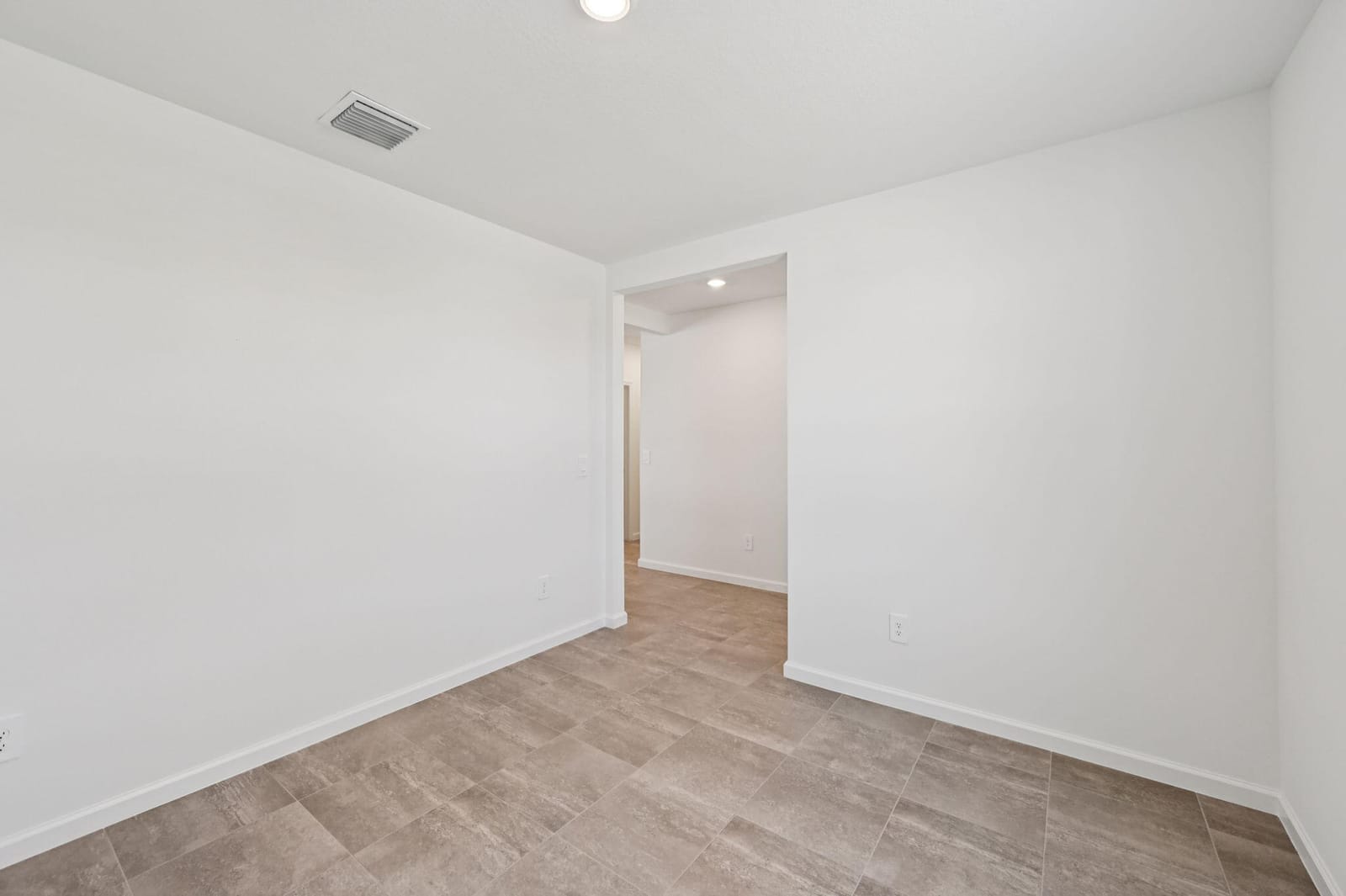 5433 Hampton Park Circle — photo 6