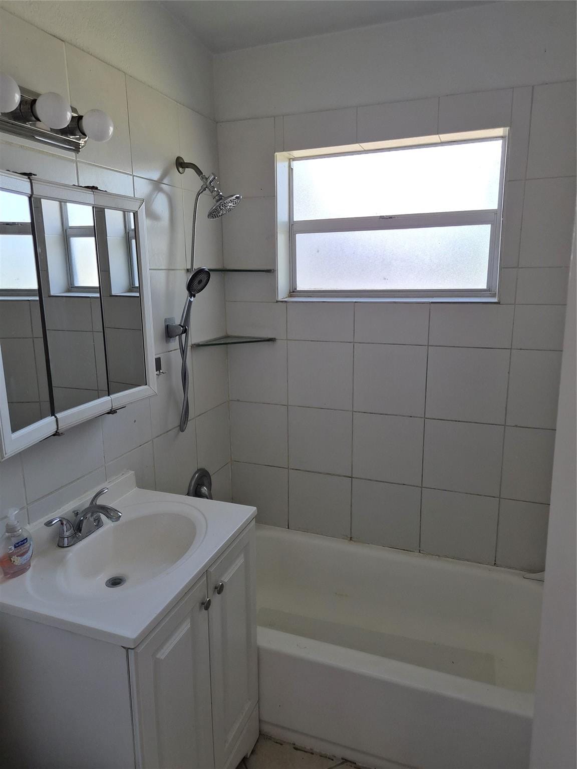 521 Oleander Road — photo 5