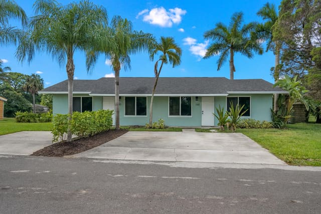 100 E Chandler Road A, sold in Cloud Lake