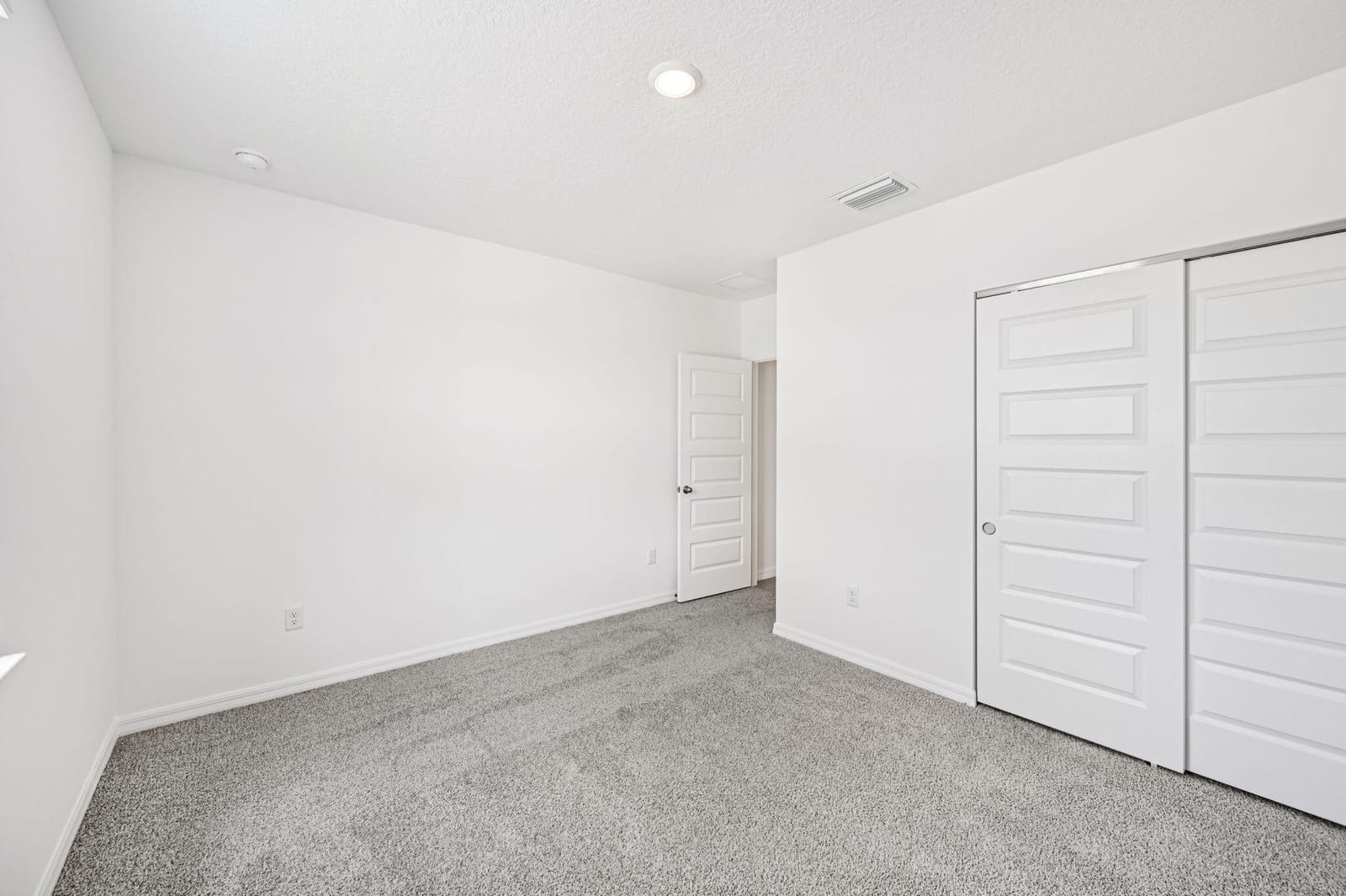 5421 Hampton Park Circle, Vero Beach, FL 32966 photo 14
