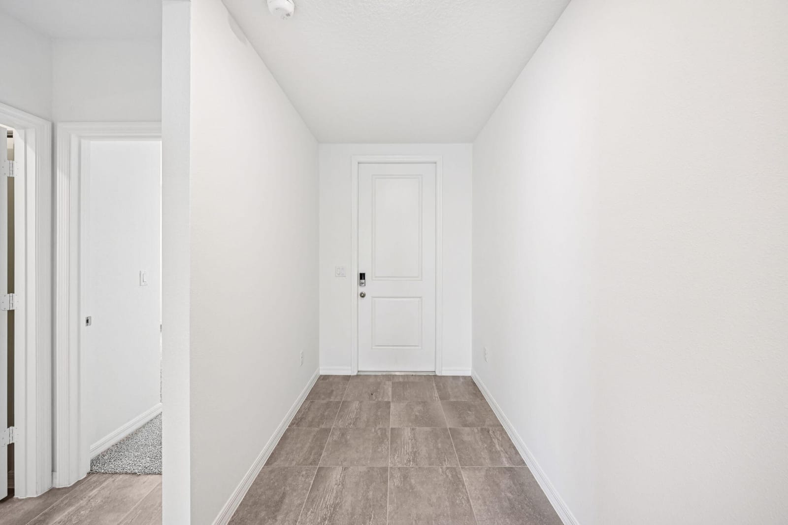 5421 Hampton Park Circle — photo 4