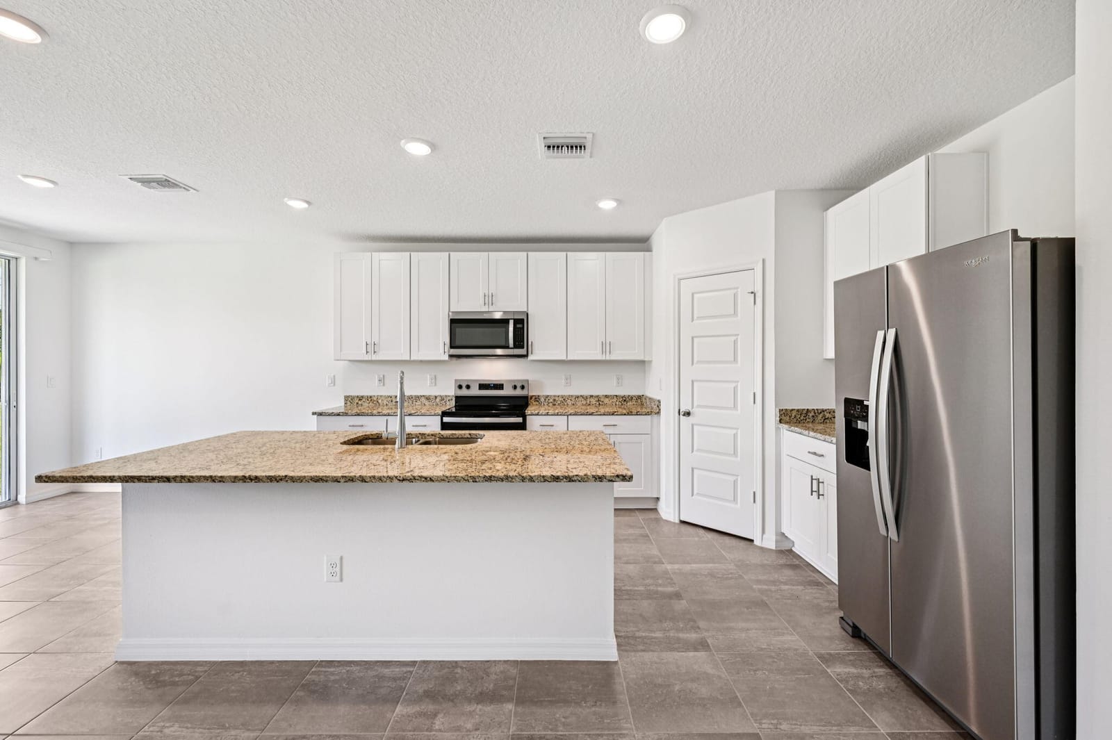 5421 Hampton Park Circle — photo 9