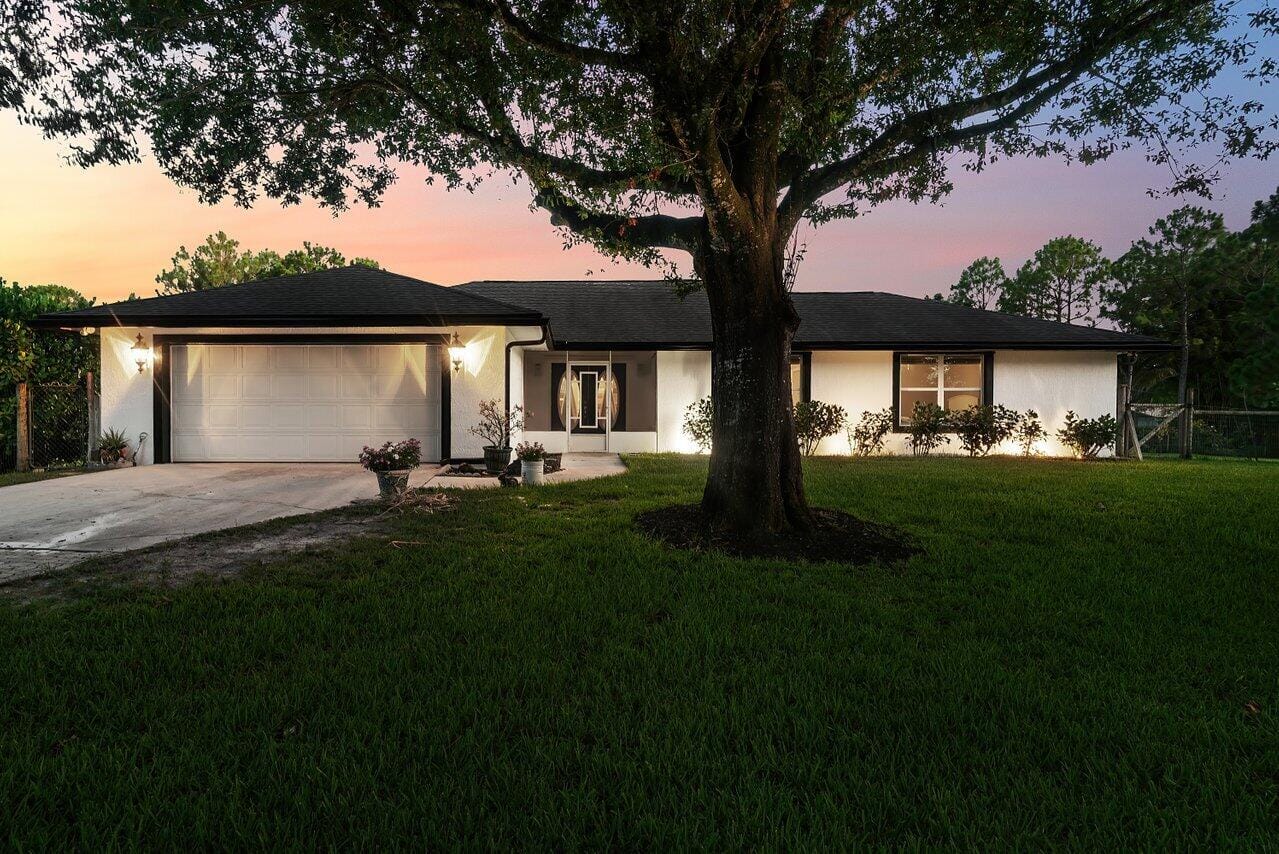 17900 50th Street N, Loxahatchee, FL 33470