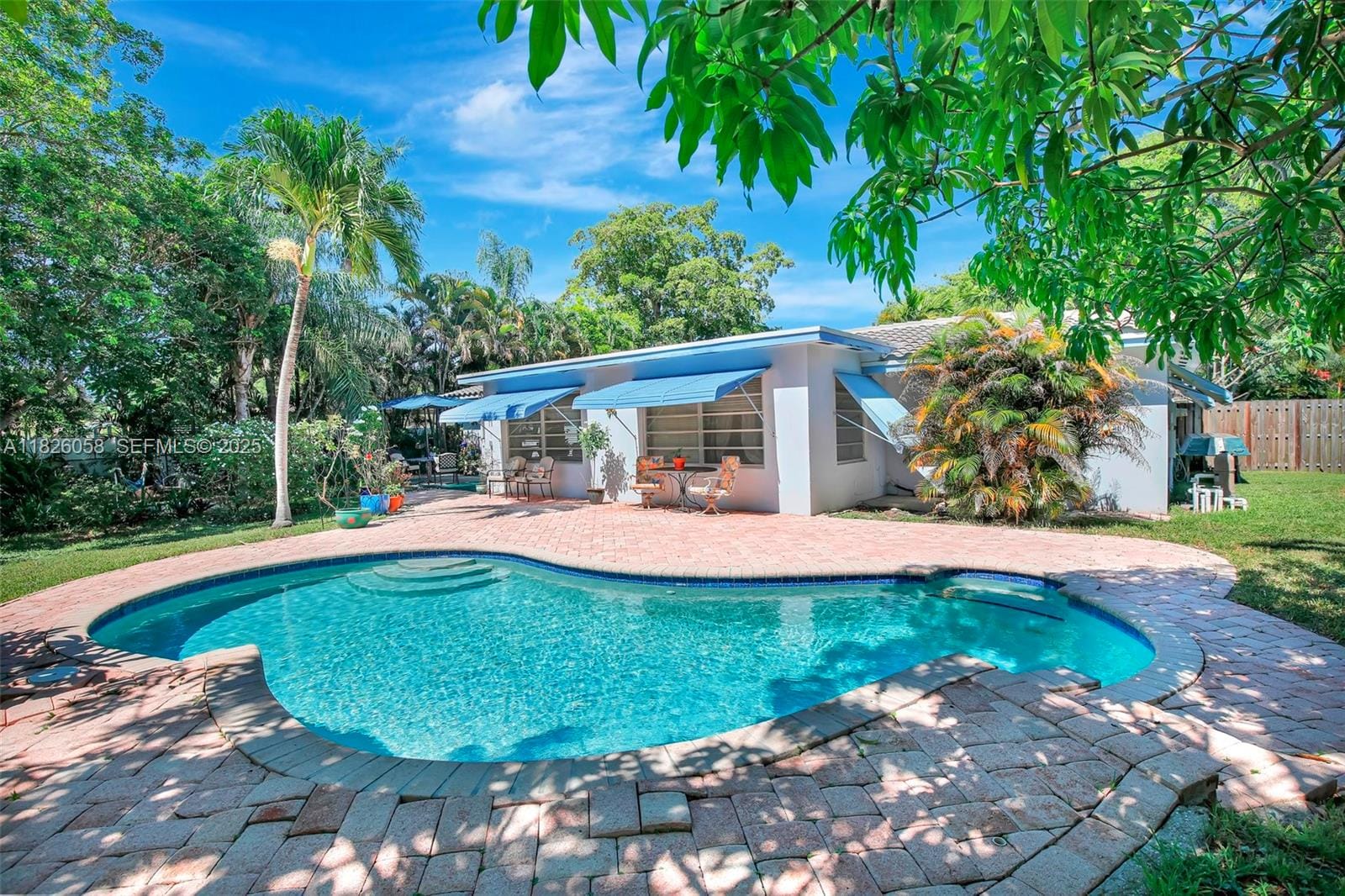 861 Oleander Drive, Plantation, FL 33317