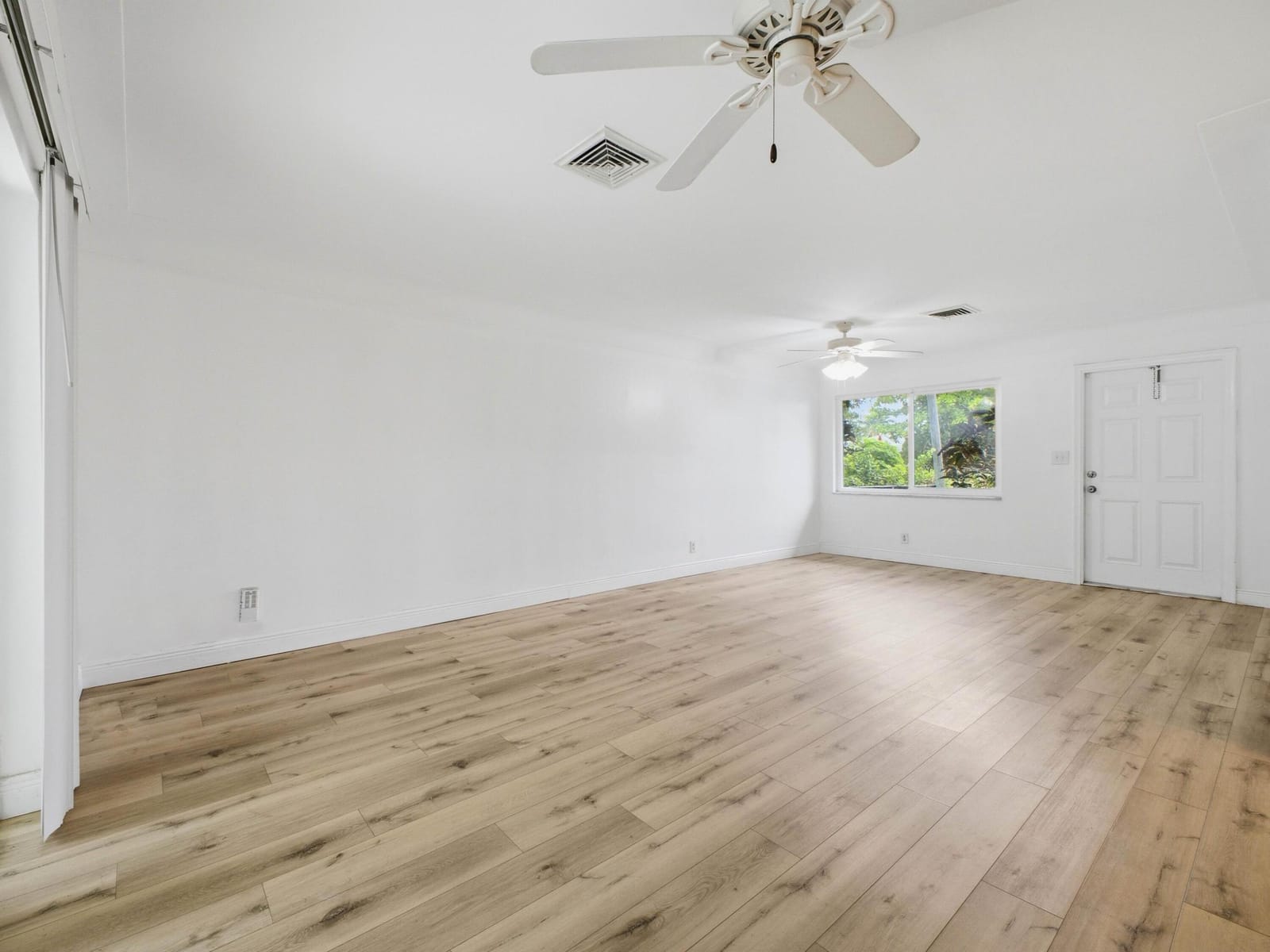 1680 NE 34th Lane, Oakland Park, FL 33334 photo 20