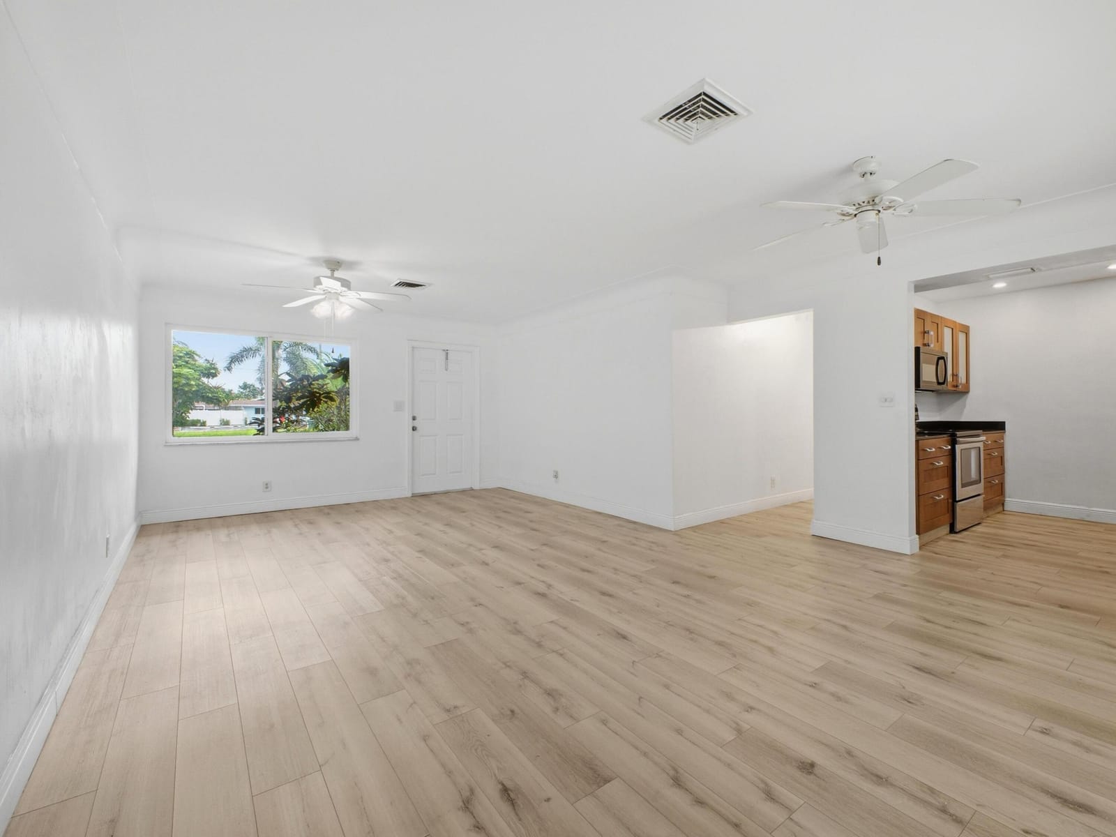 1680 NE 34th Lane, Oakland Park, FL 33334 photo 23