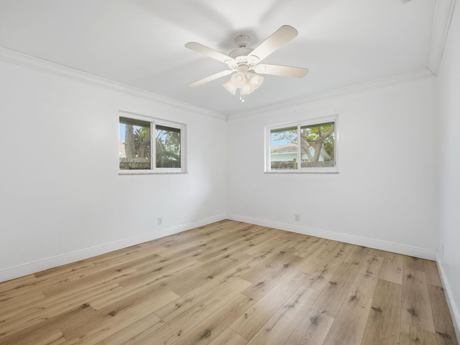 1680 NE 34th Lane, Oakland Park, FL 33334 photo 28