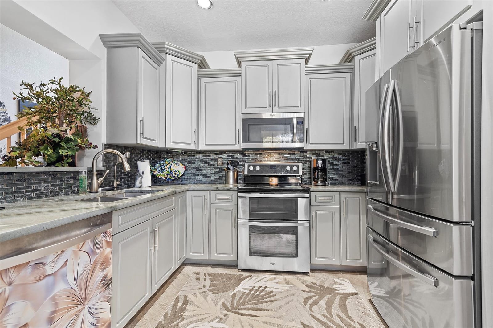 2751 E Aragon Boulevard 3, Sunrise, FL 33313 photo 6